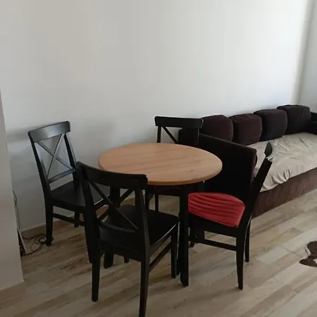 Twin Tower At The Center Apartment